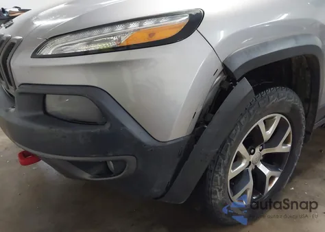 2014 Jeep Cherokee Trailhawk из США, поврежденный, VIN 1C4PJMBSXEW182425